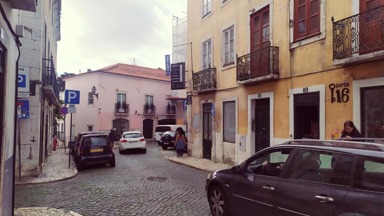 Duplex Alfama Lägenhet Lisboa Exteriör bild